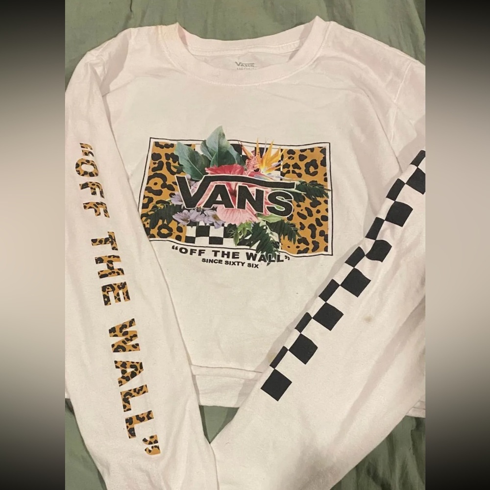 Cropped long sleeve vans shirt